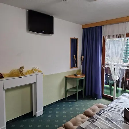 Gastehaus Fernblick Apartment *